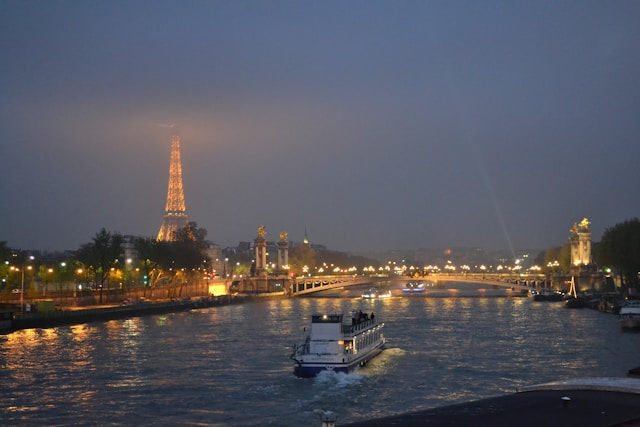 Revelion PARIS – Orasul Luminilor PREMIUM TOURS 2027