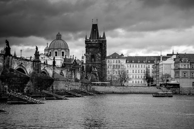 Circuit clasic PRAGA si Castelele BOEMIEI 7 zile Autocar 2026