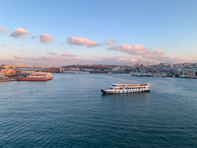 Circuit Clasic ISTANBUL - comoara de pe doua continente 5 zile Autocar Hotel Istanbul Royal 3*/similar