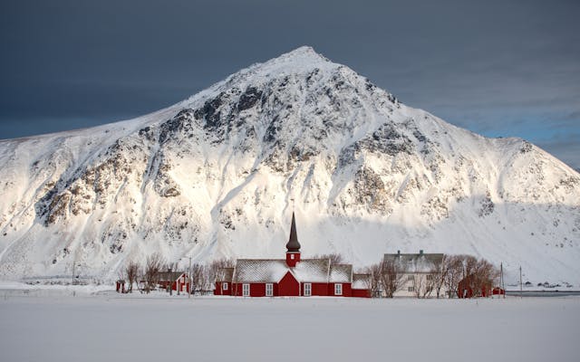 Circuit Clasic Tarile NORDICE si FIORDURI SCANDINAVE 11 zile Avion