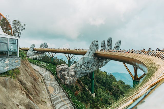 REVELION VIETNAM: Calatorie de la Nord la Sud  PREMIUM TOURS 2026