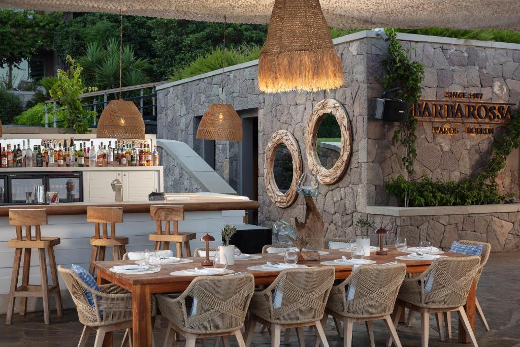 Caresse Luxury Colection Resort & Spa