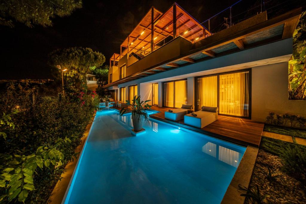 Cape Bodrum Luxury Hotel & Beach