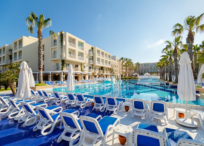 Hotel La Blanche Resort