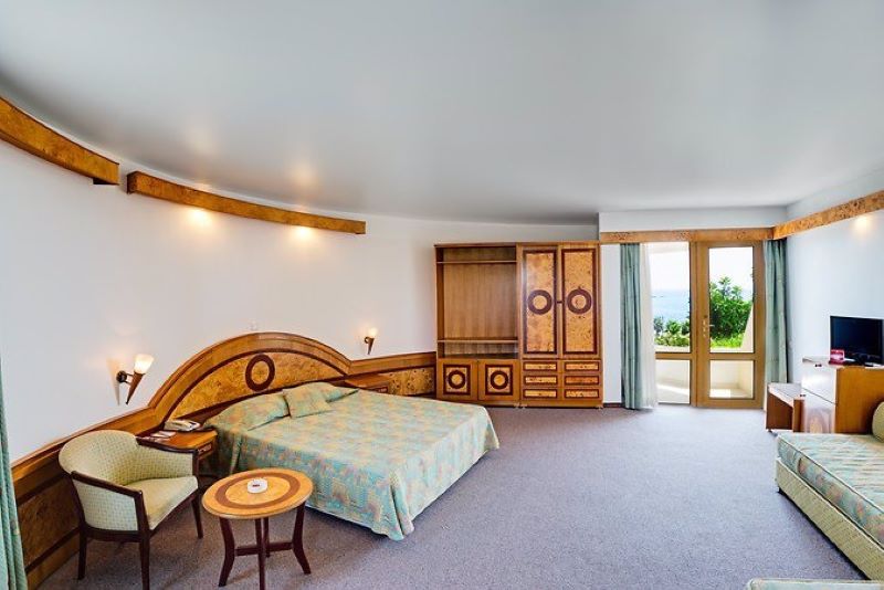 Rubi Hotel