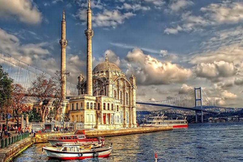 Istanbul - Comorile Orientului 5 zile autocar 2022
